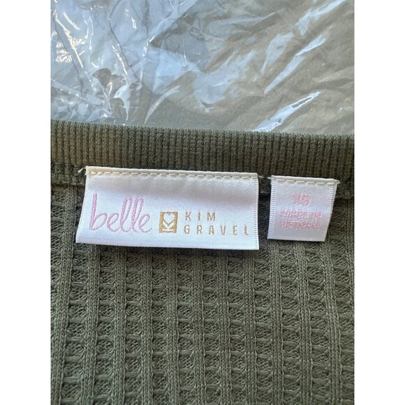 Belle by Kim Gravel Waffle Knit V Neck Top Smile Hem Womens XS Olive Green NEW - Picture 4 of 8